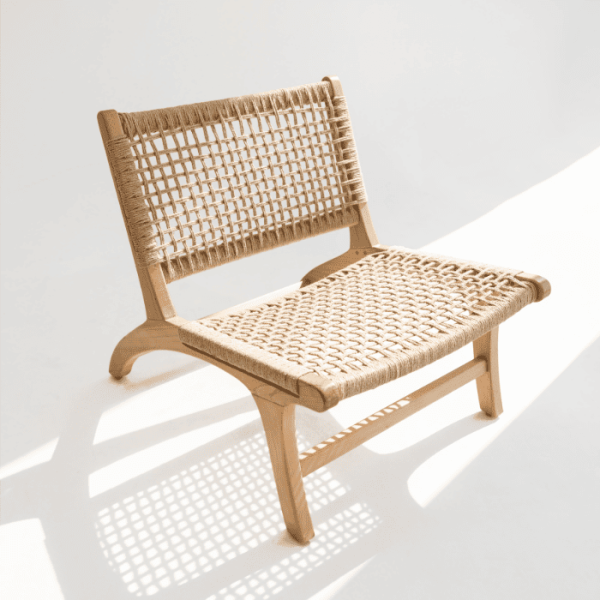 Lily Chair With Robes